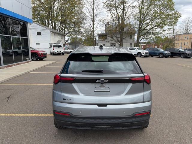 2027 Chevrolet Bolt LT FWD