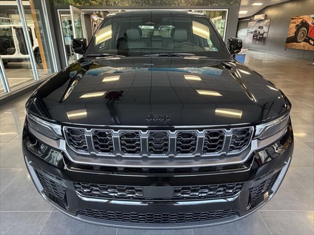 2026 Jeep Grand Cherokee GRAND CHEROKEE LAREDO ALTITUDE 4X4 2026 Jeep Grand Cherokee GRAND CHEROKEE LAREDO ALTITUDE 4X4
