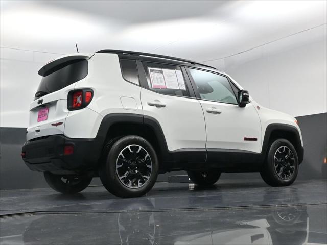 2023 Jeep Renegade Trailhawk