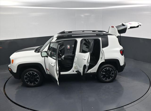 2023 Jeep Renegade Trailhawk