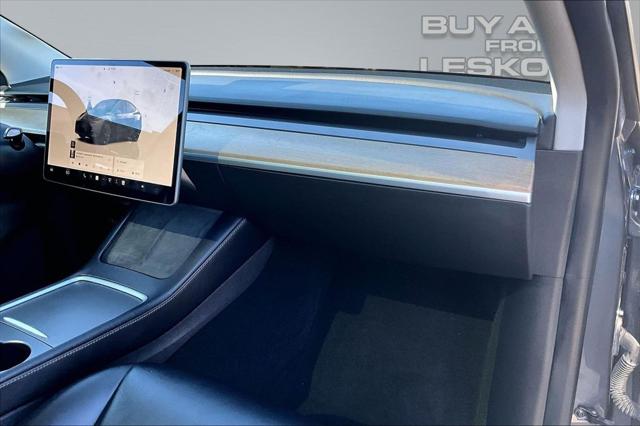 2022 Tesla Model Y Long Range Dual Motor All-Wheel Drive
