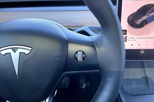 2022 Tesla Model Y Long Range Dual Motor All-Wheel Drive