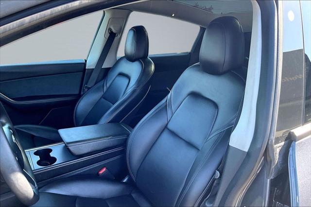 2022 Tesla Model Y Long Range Dual Motor All-Wheel Drive