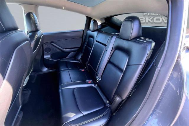 2022 Tesla Model Y Long Range Dual Motor All-Wheel Drive
