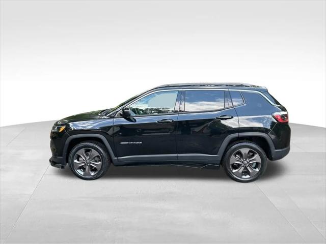 2022 Jeep Compass Latitude Lux 4x4 2022 Jeep Compass Latitude Lux 4x4