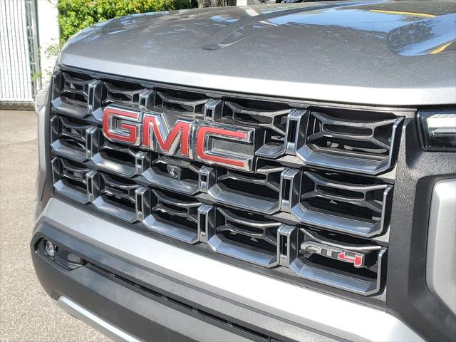 2025 GMC Canyon 4WD AT4