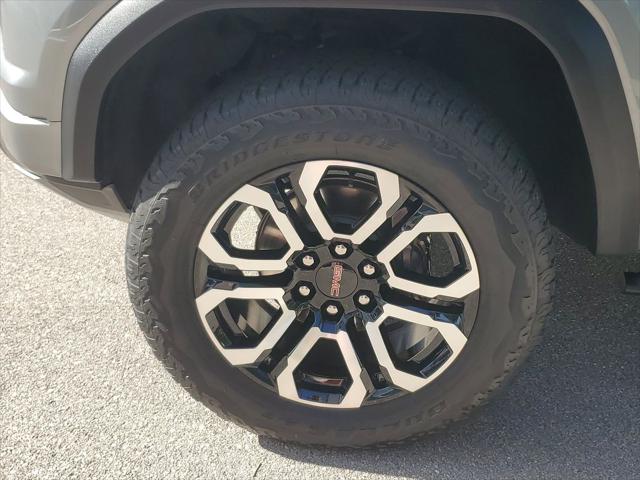 2025 GMC Canyon 4WD AT4