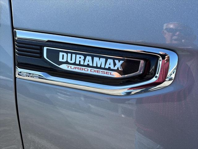 2023 GMC Sierra 1500 4WD Crew Cab Short Box SLT
