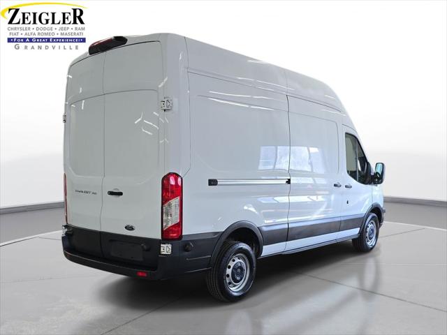 2018 Ford Transit Base