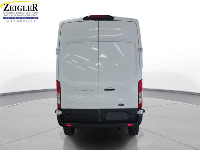2018 Ford Transit Base