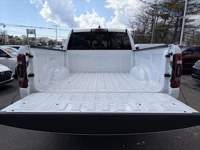 2023 Ram 1500 Big Horn Crew Cab 4x4 5'7" Box