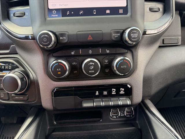 2023 Ram 1500 Big Horn Crew Cab 4x4 5'7" Box