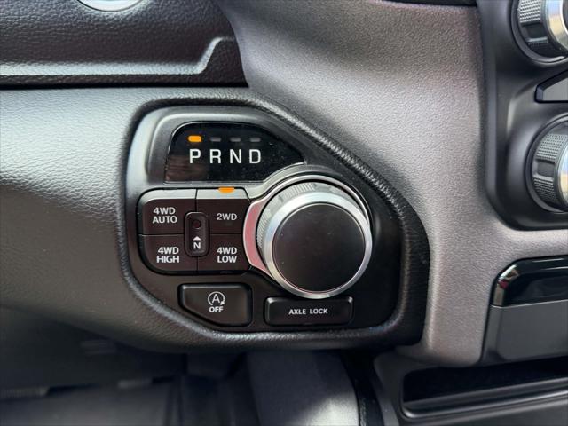 2023 Ram 1500 Big Horn Crew Cab 4x4 5'7" Box