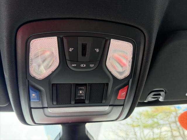 2023 Ram 1500 Big Horn Crew Cab 4x4 5'7" Box