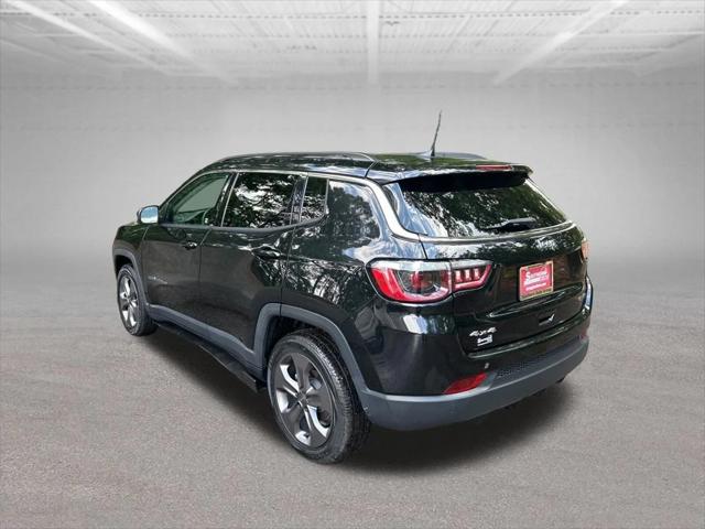 2022 Jeep Compass Latitude Lux 4x4 2022 Jeep Compass Latitude Lux 4x4