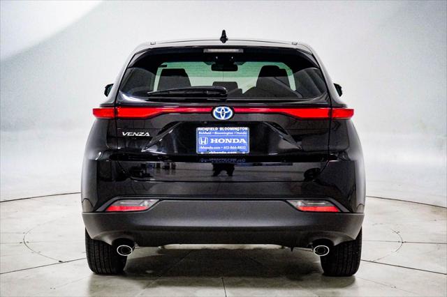 2023 Toyota Venza LE