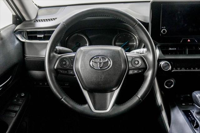 2023 Toyota Venza LE