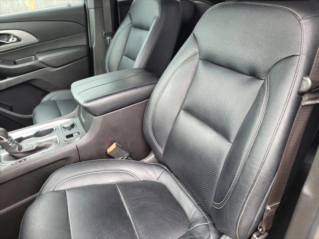 2022 Chevrolet Traverse FWD LT Cloth