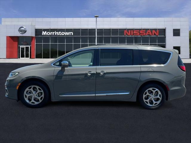 2022 Chrysler Pacifica Limited for sale in Morristown, TN