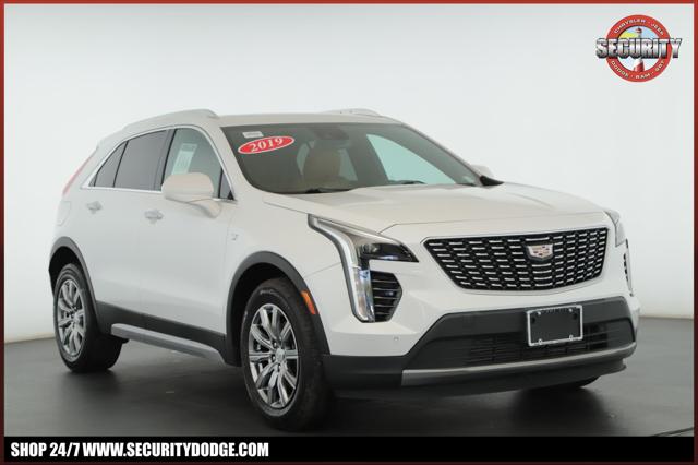 2019 Cadillac XT4 Premium Luxury for sale in Amityville, NY