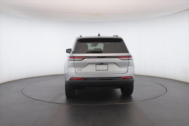 2023 Jeep Grand Cherokee Altitude 4x4