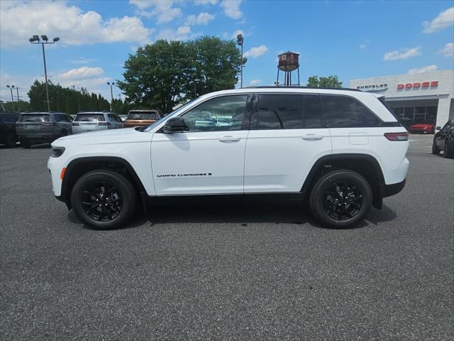 2026 Jeep Grand Cherokee GRAND CHEROKEE LAREDO ALTITUDE 4X4