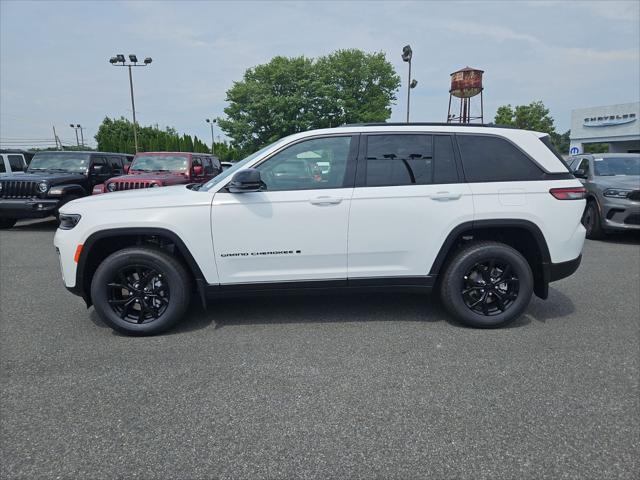 2026 Jeep Grand Cherokee GRAND CHEROKEE LAREDO ALTITUDE 4X4 2026 Jeep Grand Cherokee GRAND CHEROKEE LAREDO ALTITUDE 4X4