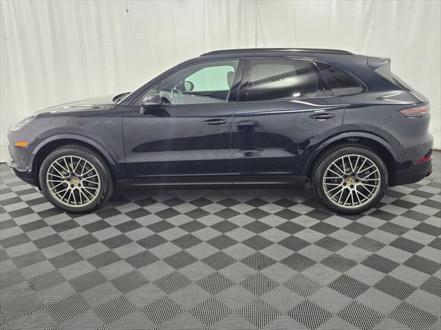 2023 Porsche Cayenne Platinum Edition