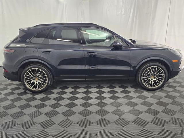 2023 Porsche Cayenne Platinum Edition
