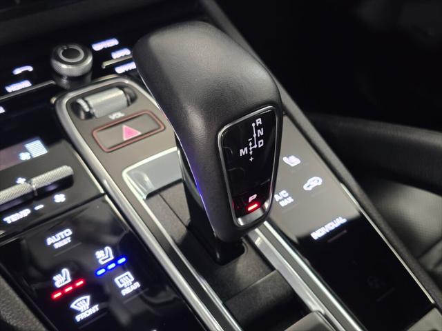 2023 Porsche Cayenne Platinum Edition