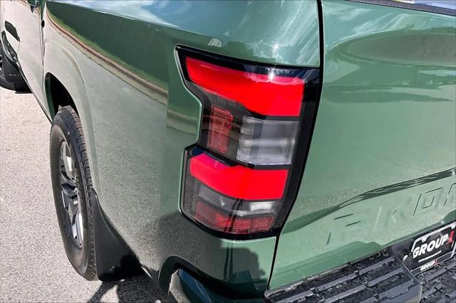 2026 Nissan Frontier Crew Cab SV 4x2