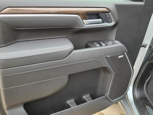 2026 Chevrolet Silverado 1500 4WD Crew Cab Short Bed RST