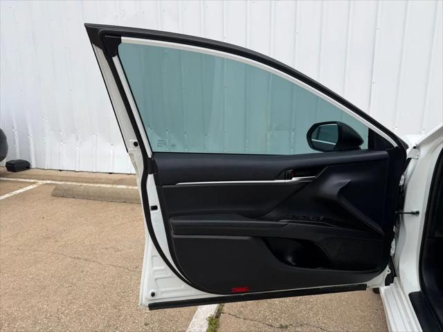 2022 Toyota Camry SE Nightshade Edition