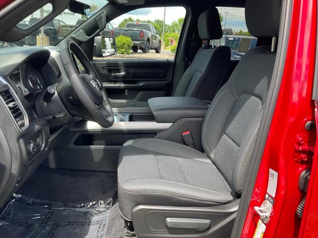 2026 RAM 1500 RAM 1500 EXPRESS QUAD CAB 4X4 64 BOX