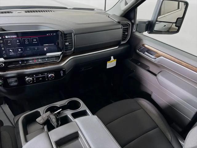 2026 GMC Sierra 2500HD Crew Cab, Standard Bed, SLE, 4WD