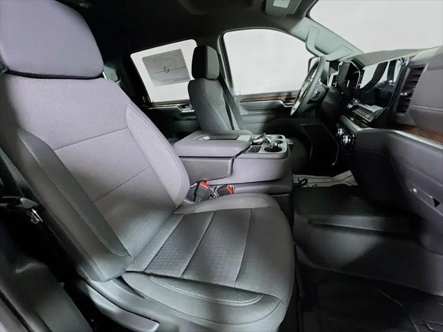 2026 GMC Sierra 2500HD Crew Cab, Standard Bed, SLE, 4WD