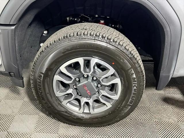2026 GMC Sierra 2500HD Crew Cab, Standard Bed, SLE, 4WD
