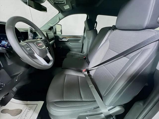 2026 GMC Sierra 3500HD Crew Cab, Long Bed, SLE Dual Rear Wheel, 4WD