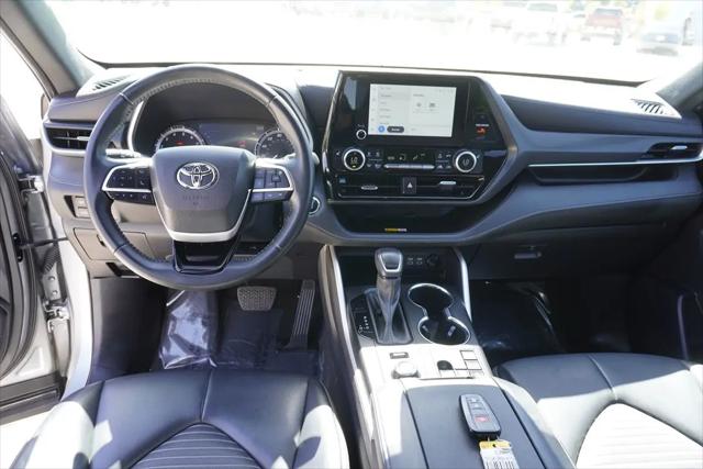 2023 Toyota Highlander XSE