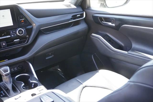 2023 Toyota Highlander XSE