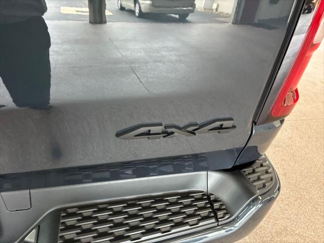 2026 Ram 1500 Express Quad Cab 4x4 64 Box