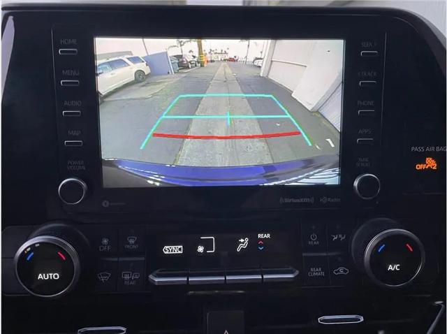 2021 Toyota Highlander LE