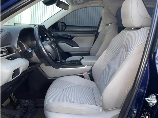 2021 Toyota Highlander LE