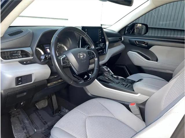 2021 Toyota Highlander LE