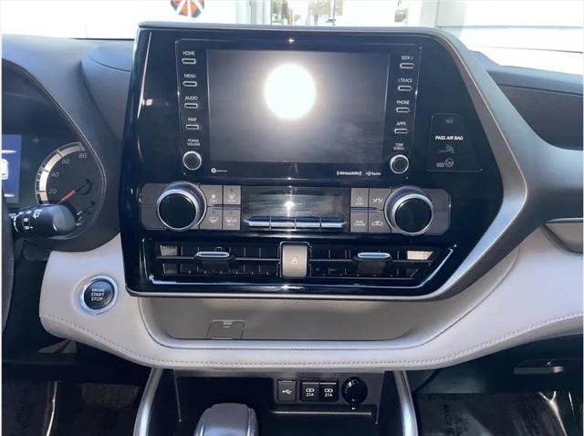 2021 Toyota Highlander LE