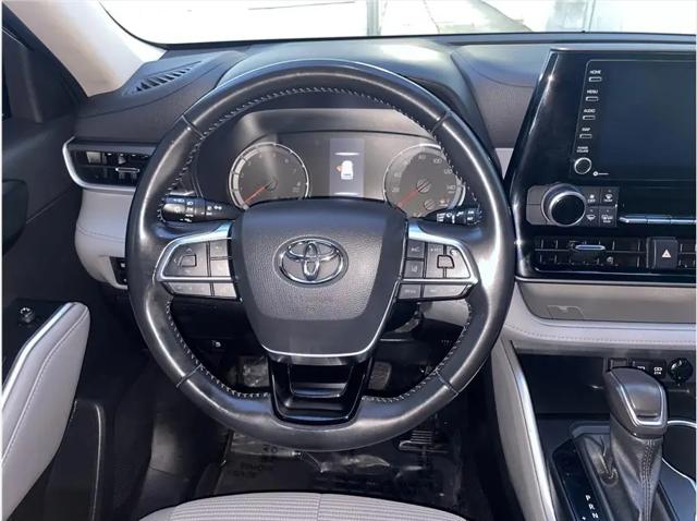 2021 Toyota Highlander LE