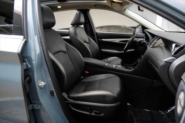 2023 INFINITI QX50 LUXE AWD