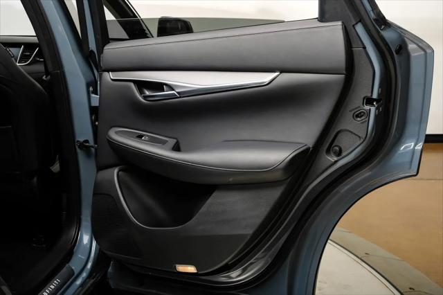 2023 INFINITI QX50 LUXE AWD