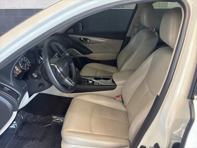 2023 INFINITI Q50 LUXE