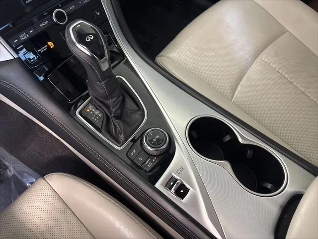 2023 INFINITI Q50 LUXE
